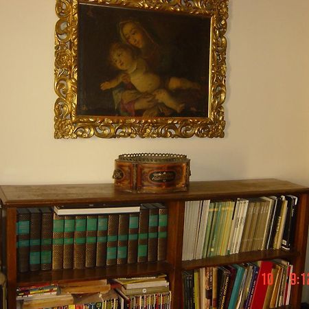Rosella Bianchi Bed & Breakfast ปาแลร์โม ภายนอก รูปภาพ